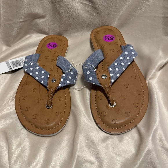 Nautica Flip Flop Sandals - Picture 1 of 4